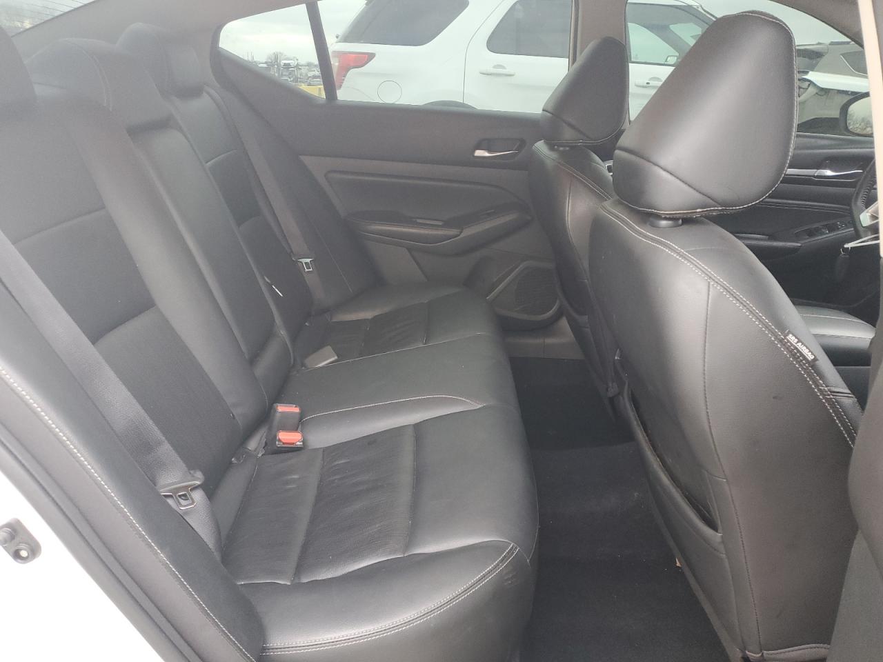 2019 Nissan Altima - Image 11