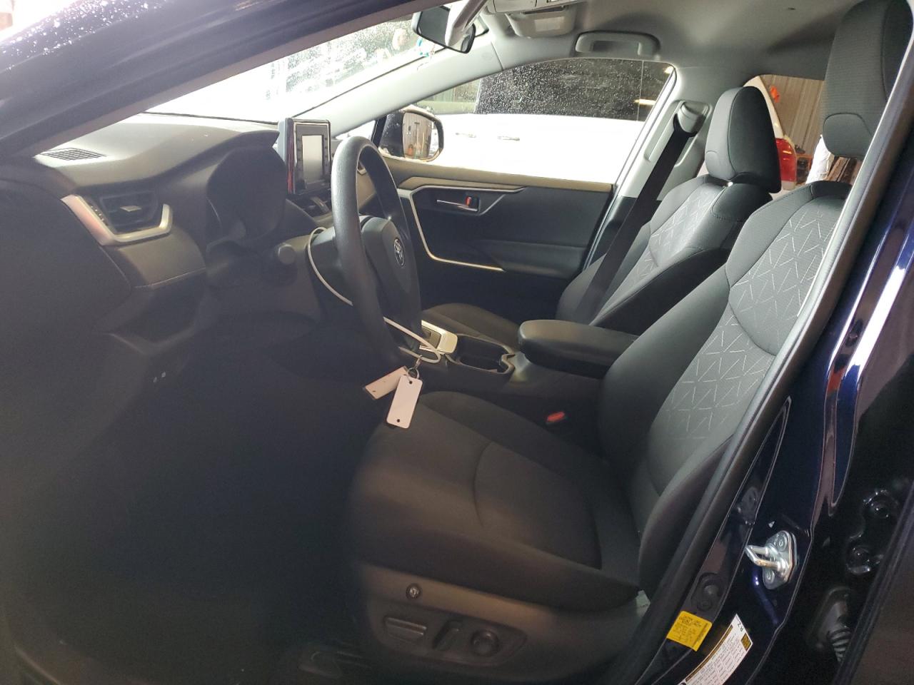 2021 Toyota RAV 4 - Image 7