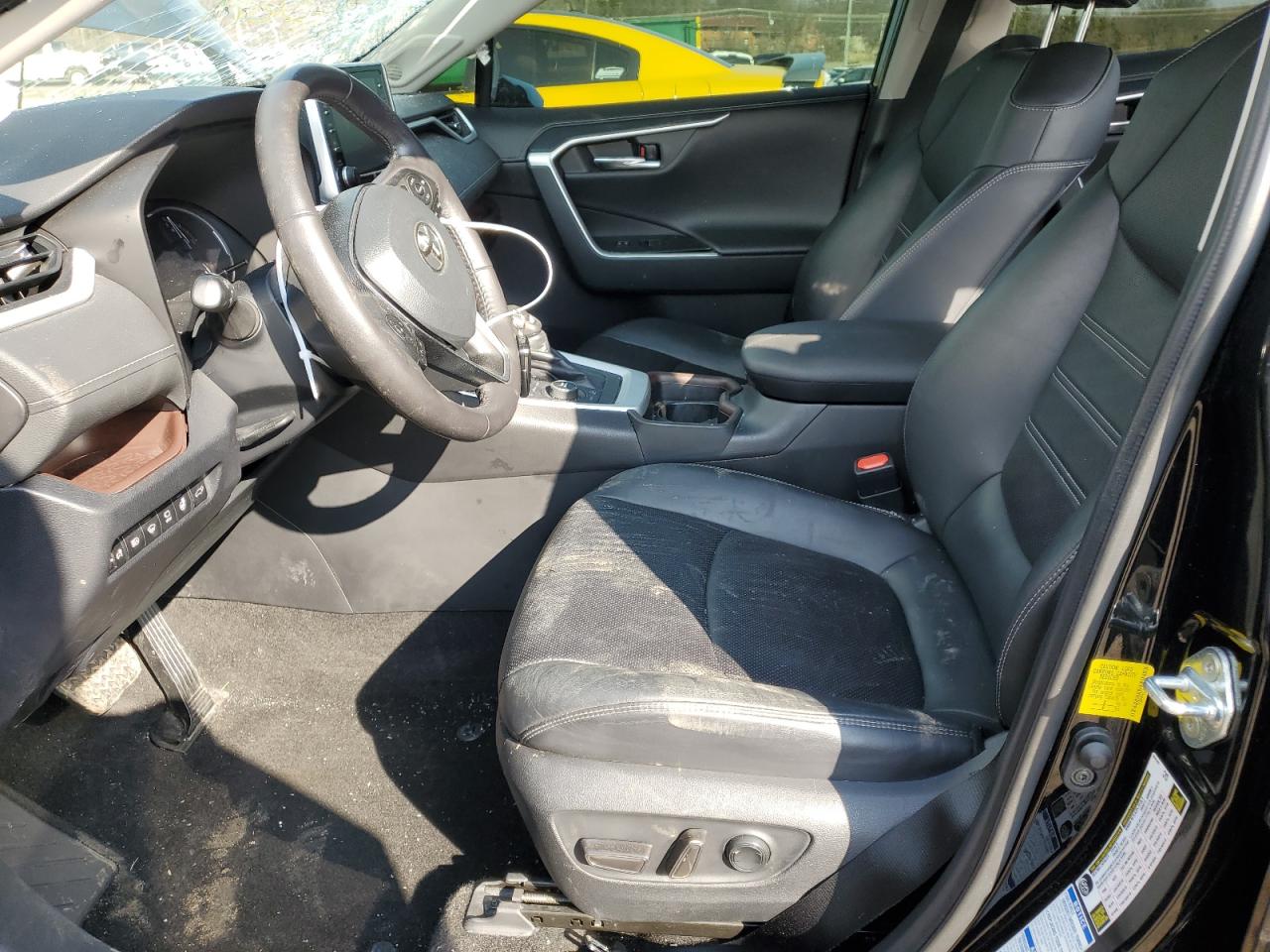 2020 Toyota RAV 4 - Image 7