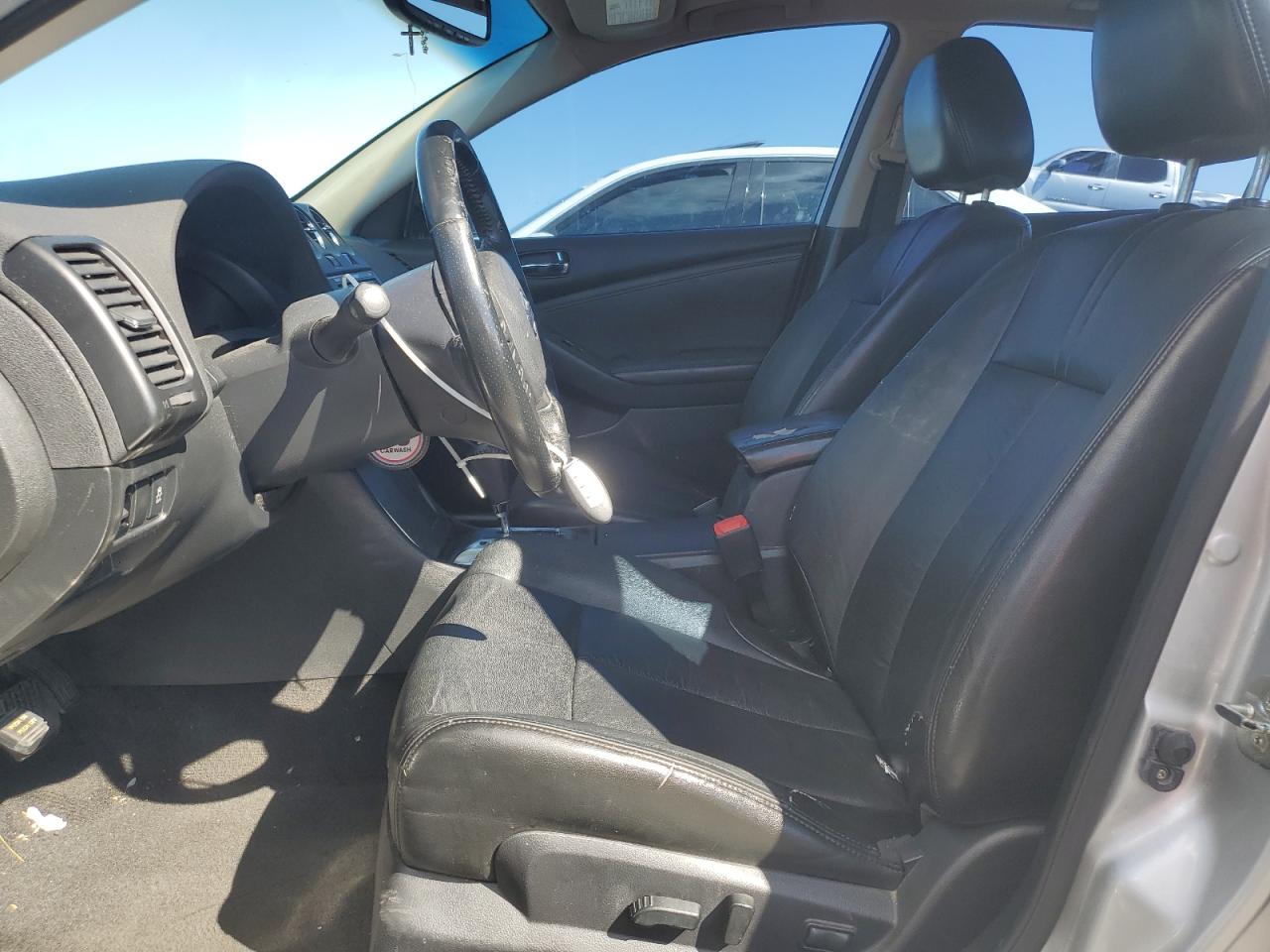 2012 Nissan Altima - Image 7