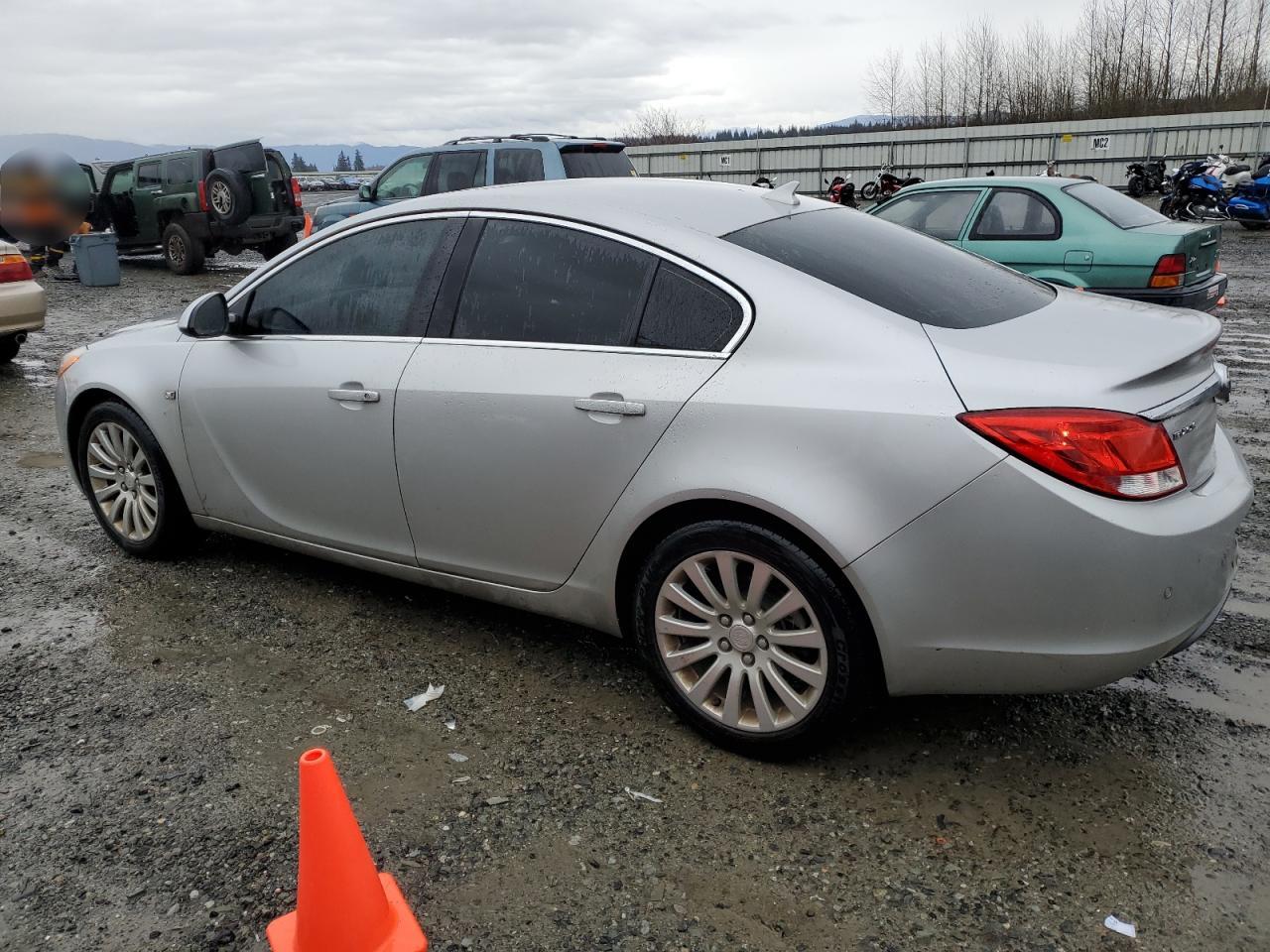 2011 Buick Regal - Image 2