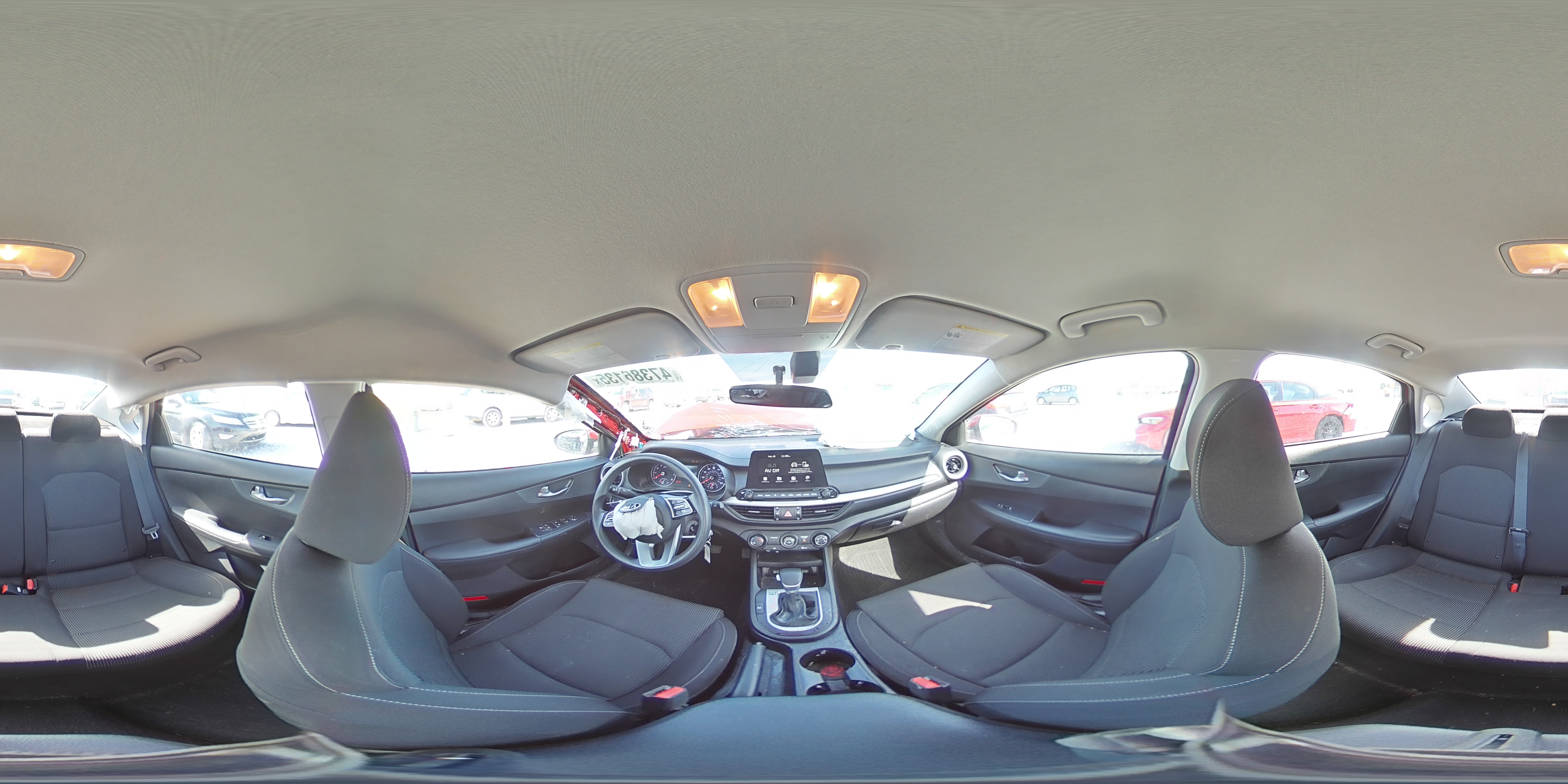 2020 Kia Forte - Image 13