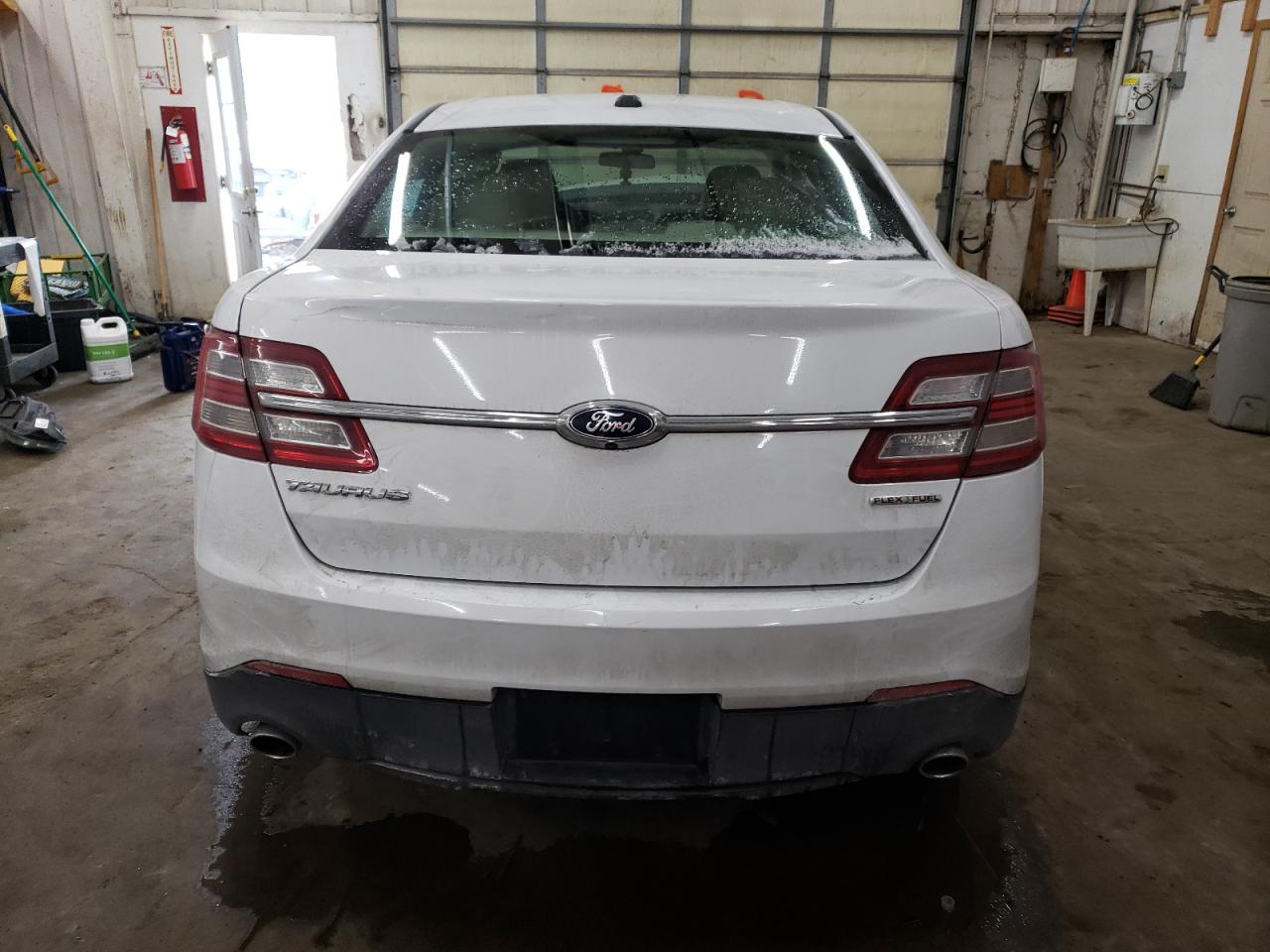 2015 Ford Taurus - Image 6