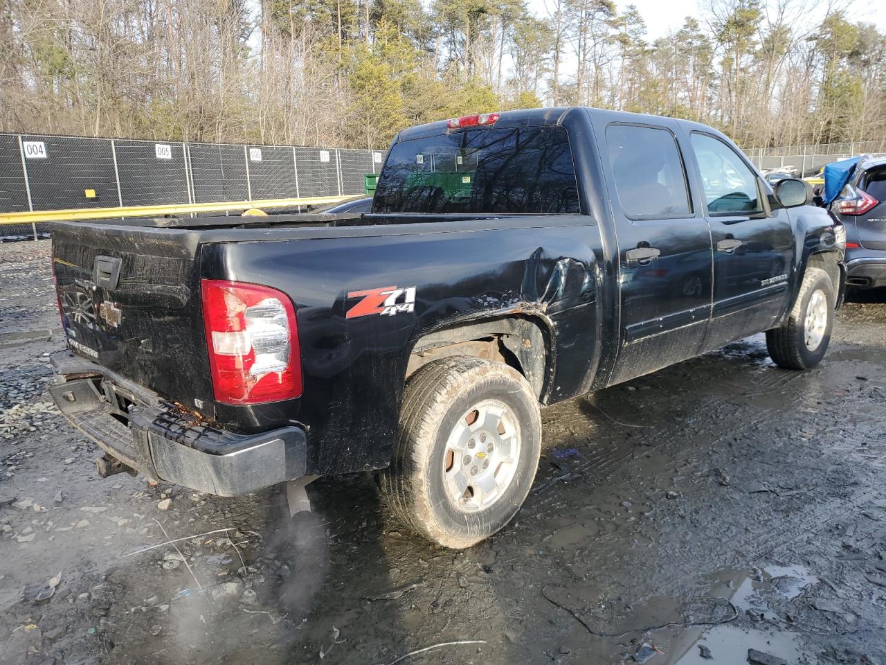 2010 Chevrolet Silverado - Image 3