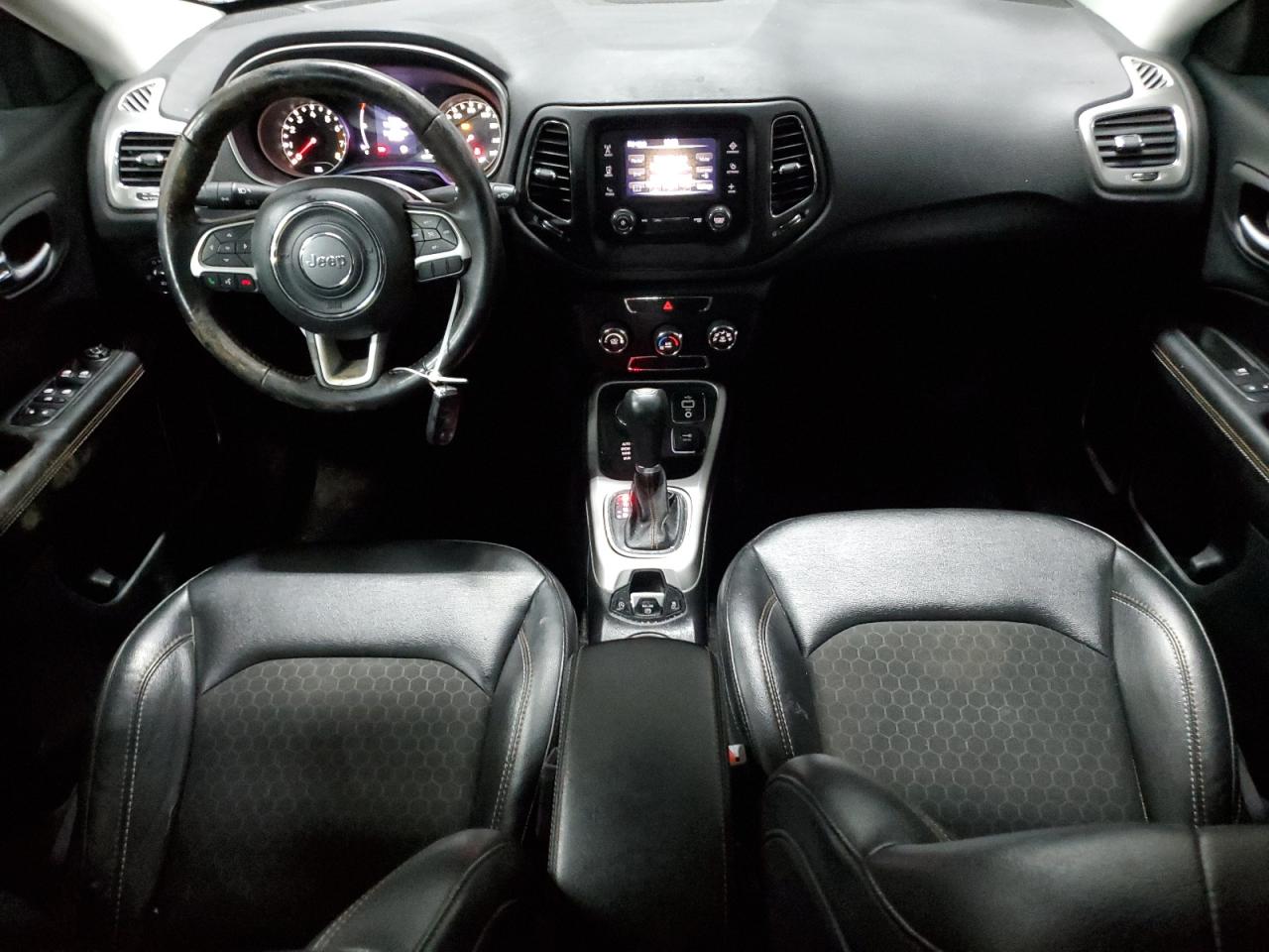 2018 Jeep Compass - Image 8