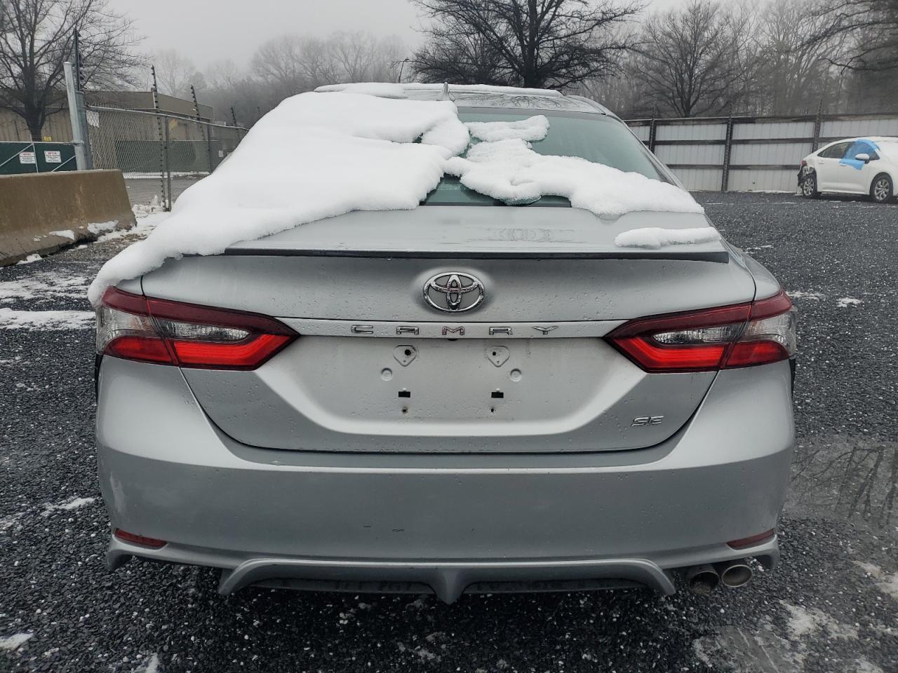 2021 Toyota Camry - Image 6
