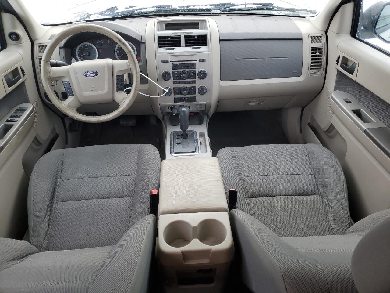 2009 Ford Escape - Image 8