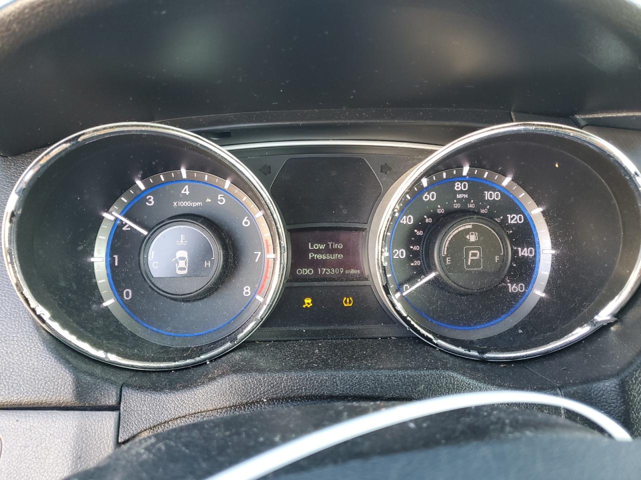 2014 Hyundai Sonata - Image 9