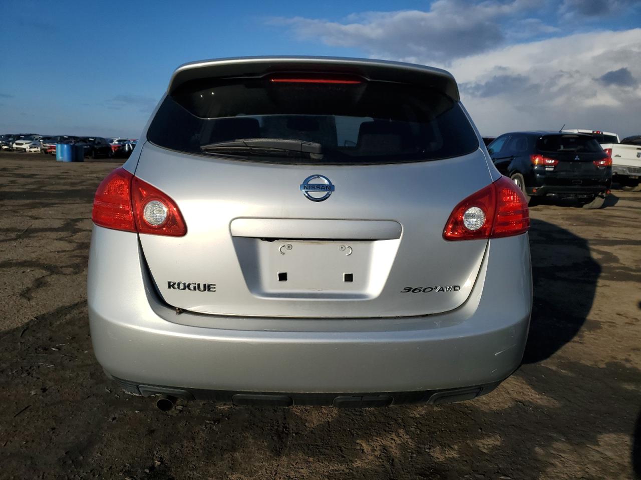 2010 Nissan Rogue - Image 6