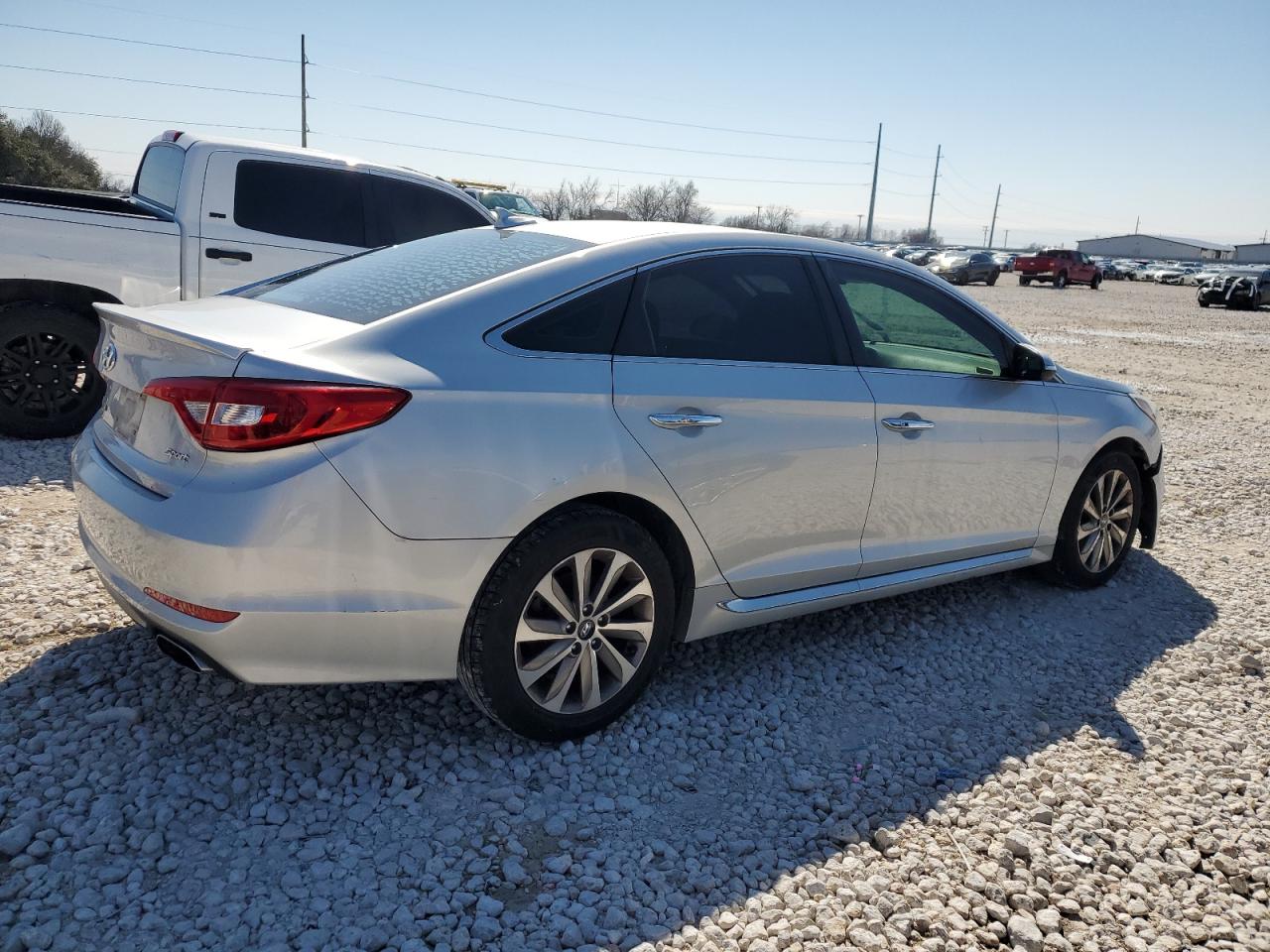 2017 Hyundai Sonata - Image 3