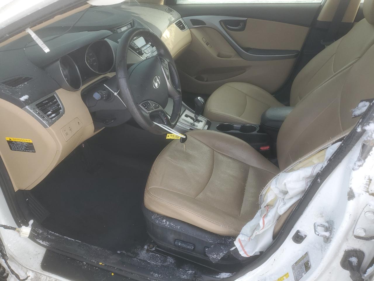2013 Hyundai Elantra - Image 7