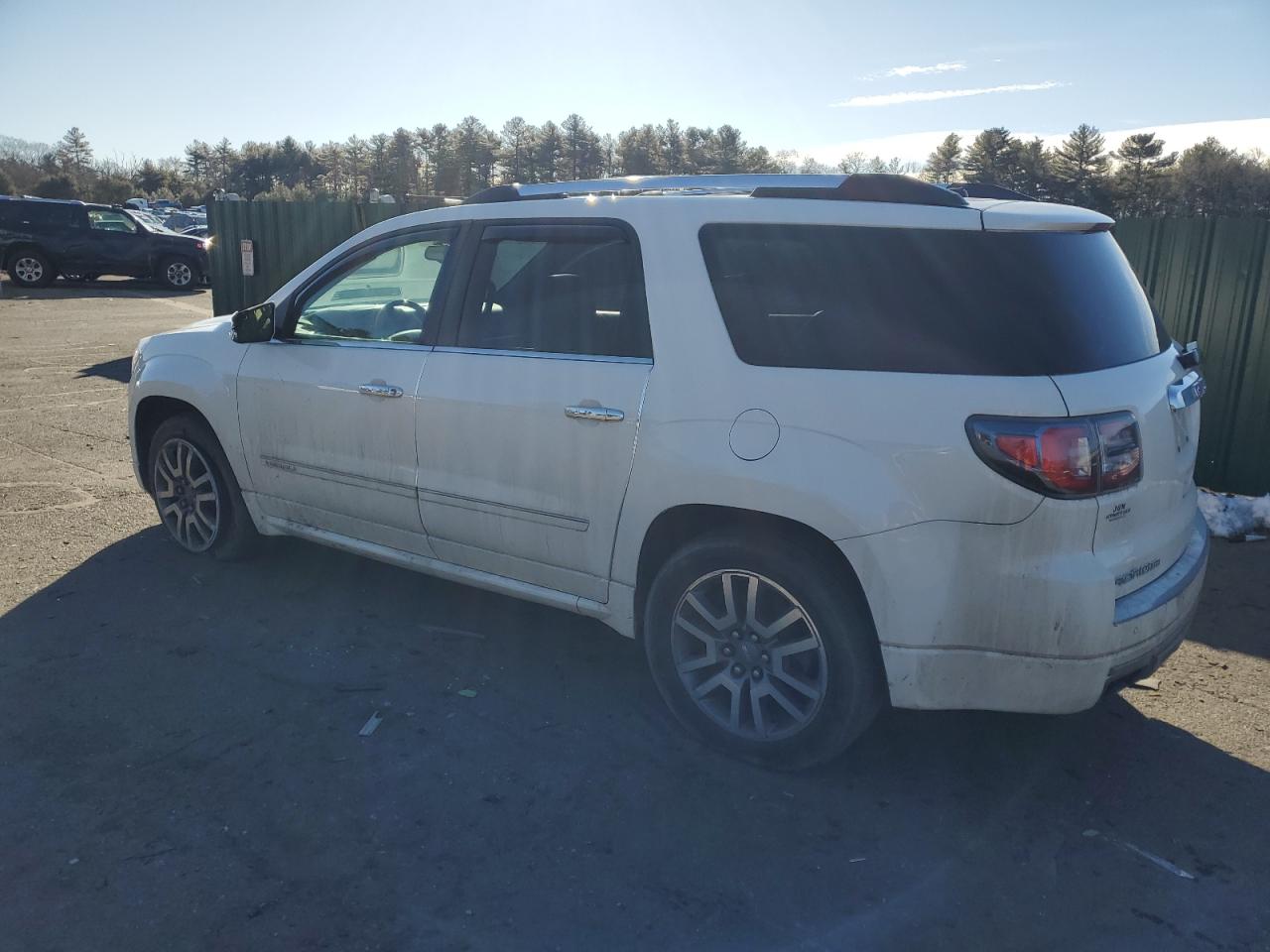 2013 GMC Acadia - Image 2
