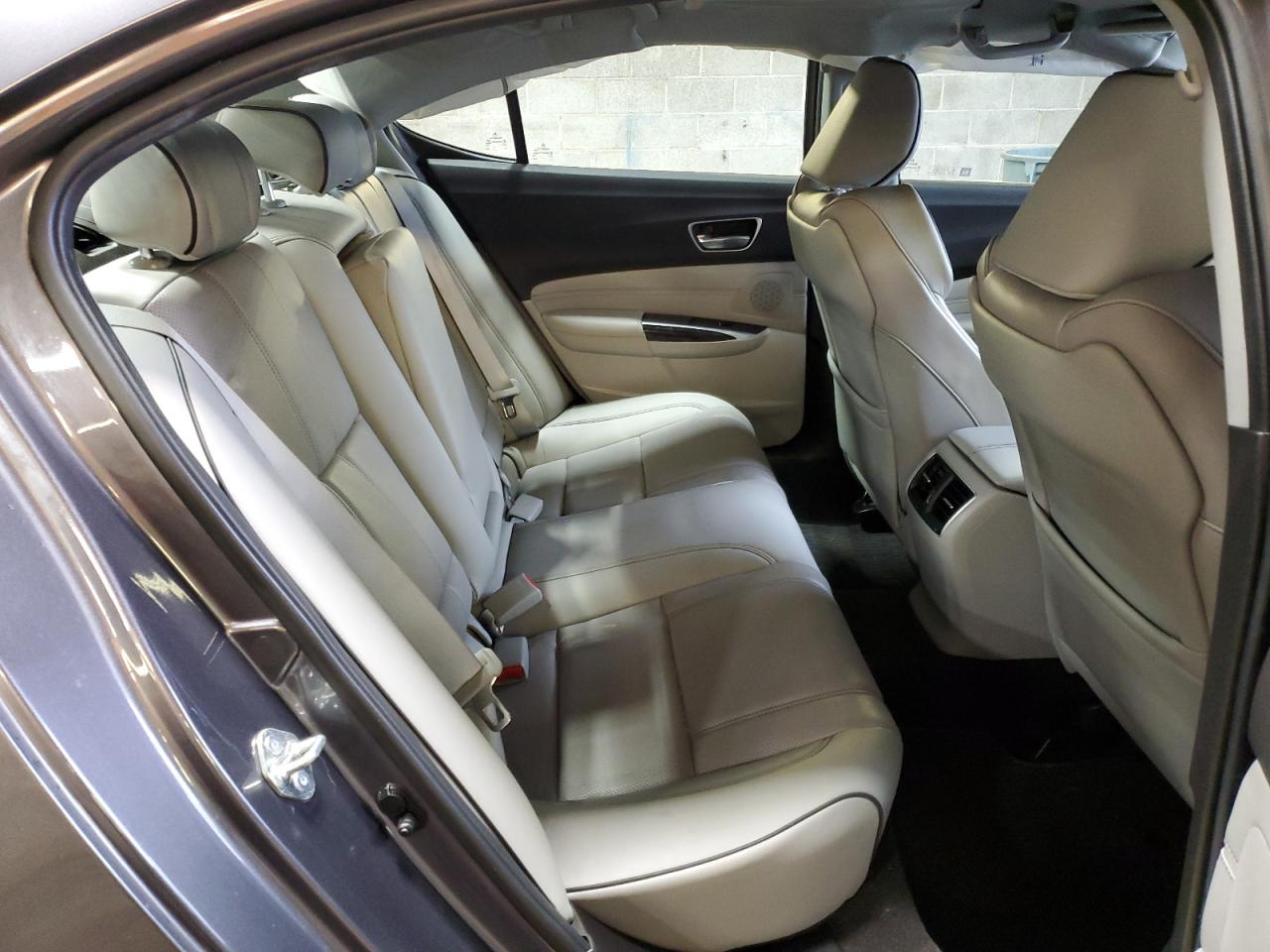 2019 Acura TLX - Image 10