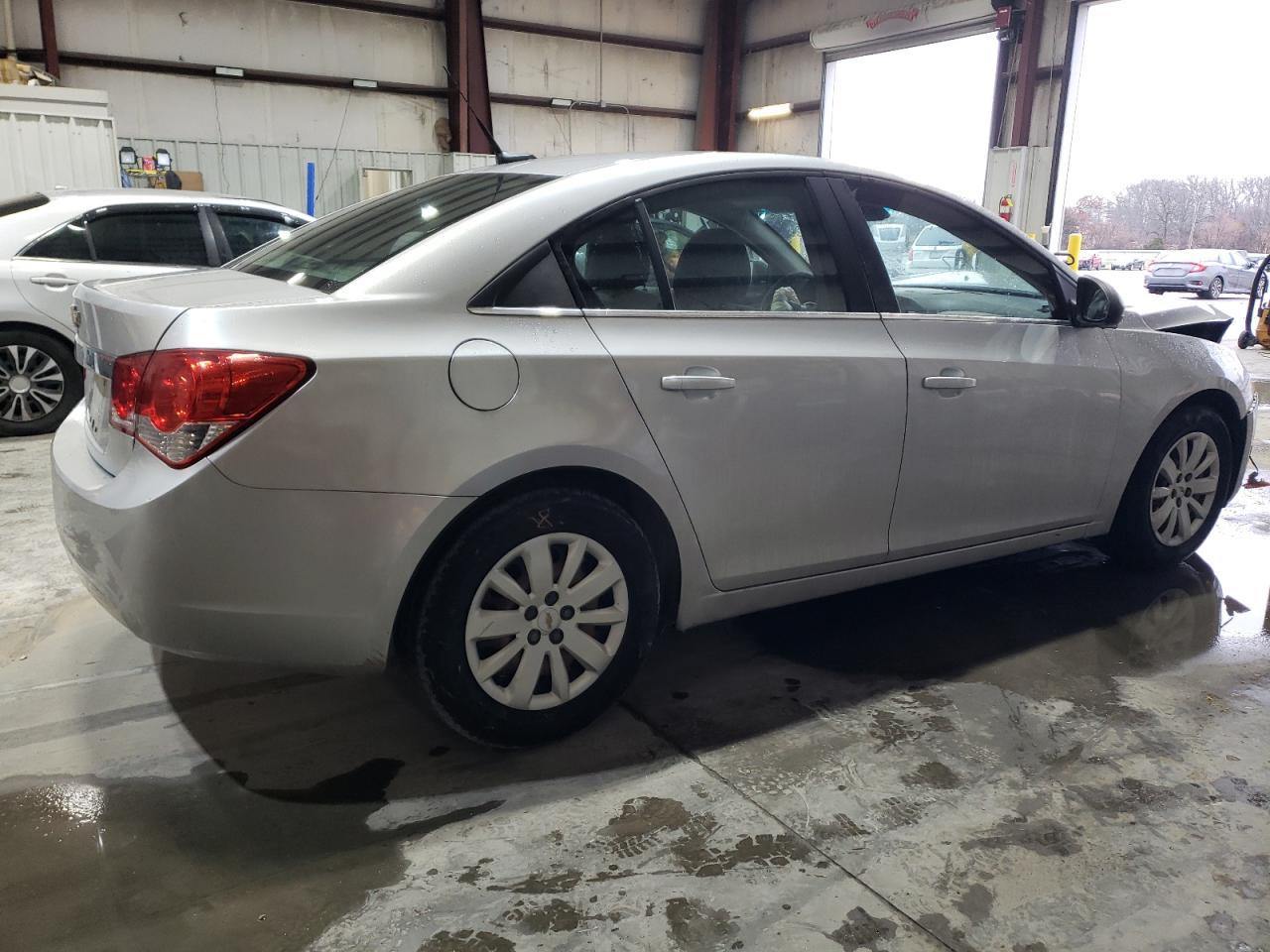 2011 Chevrolet Cruze - Image 3