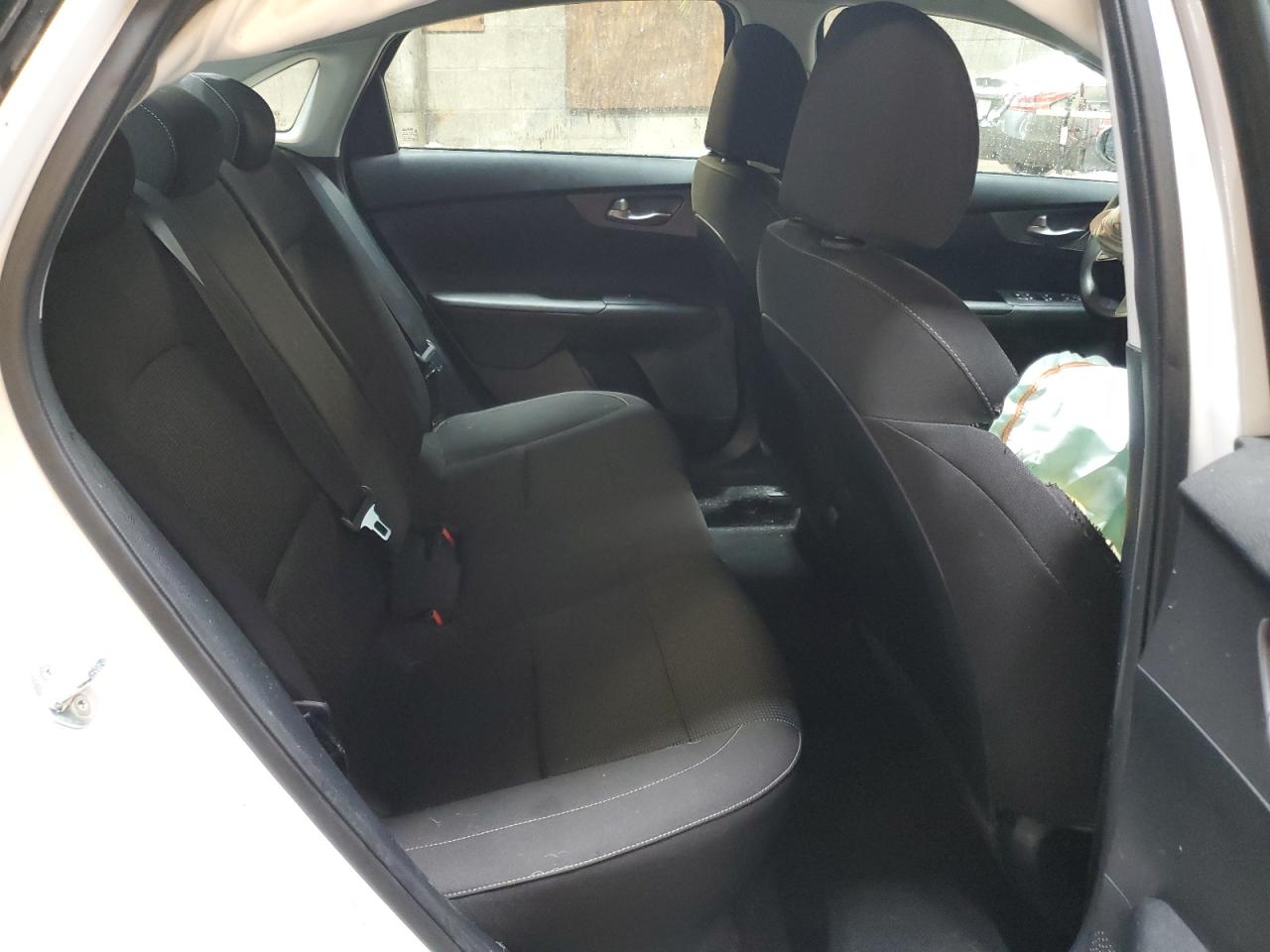 2019 Kia Forte - Image 10