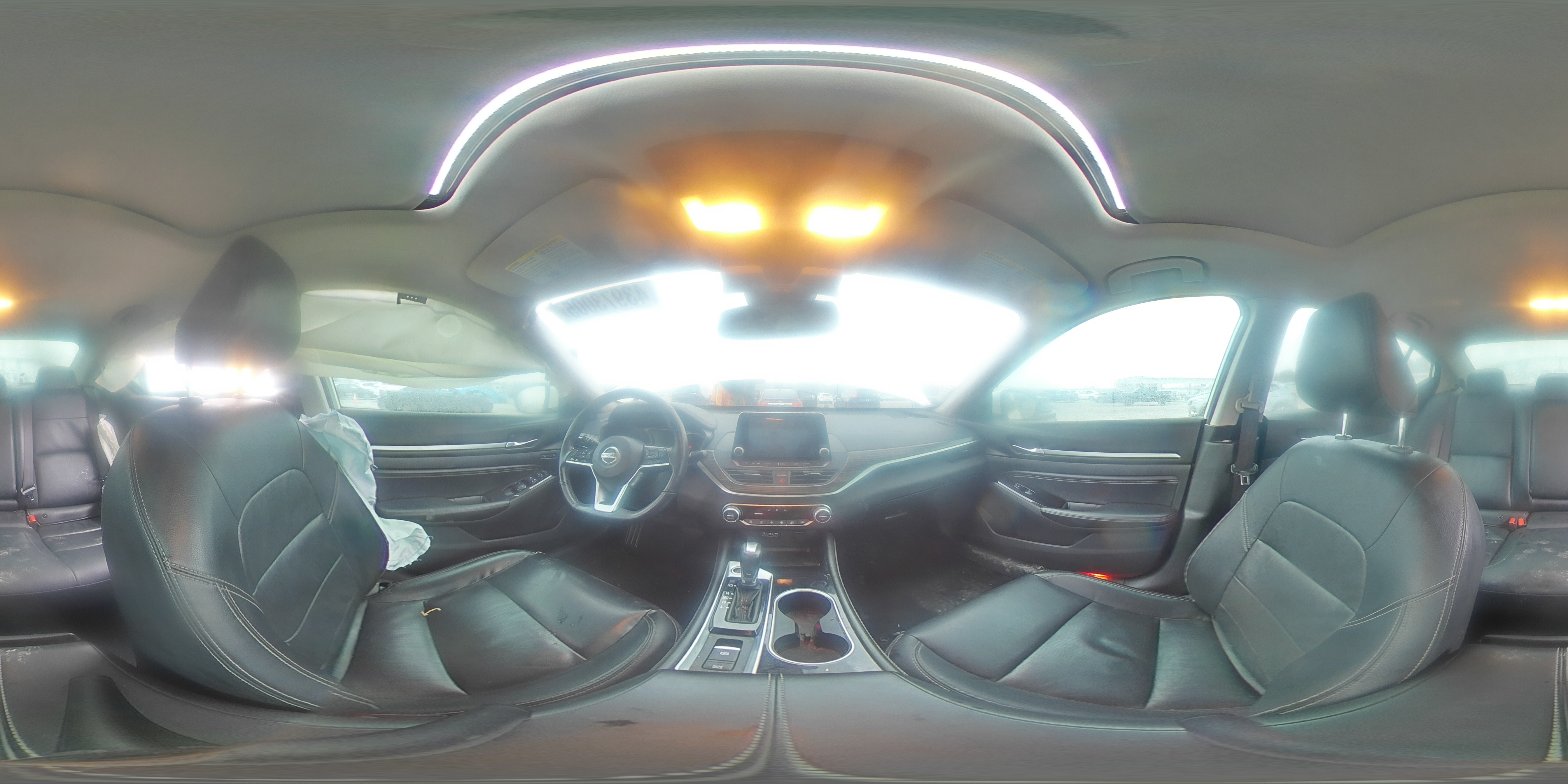 2020 Nissan Altima - Image 12