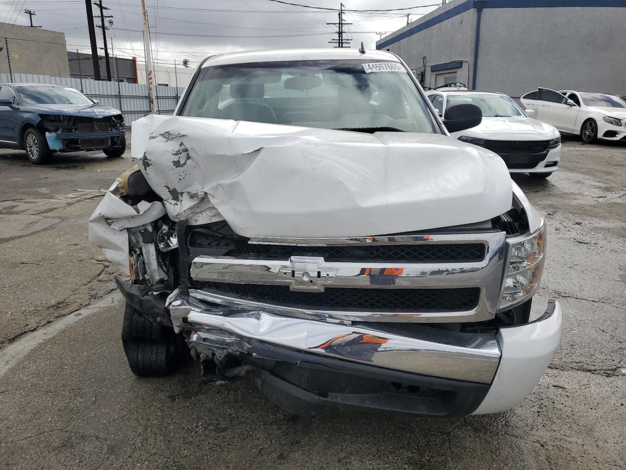 2007 Chevrolet Silverado - Image 5