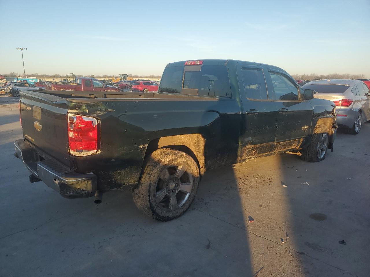 2015 Chevrolet Silverado - Image 3