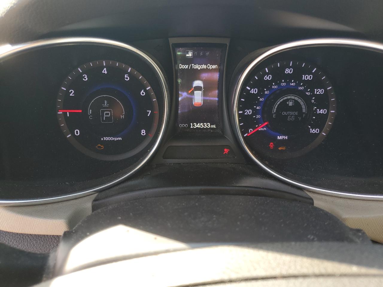 2013 Hyundai Santa Fe - Image 9