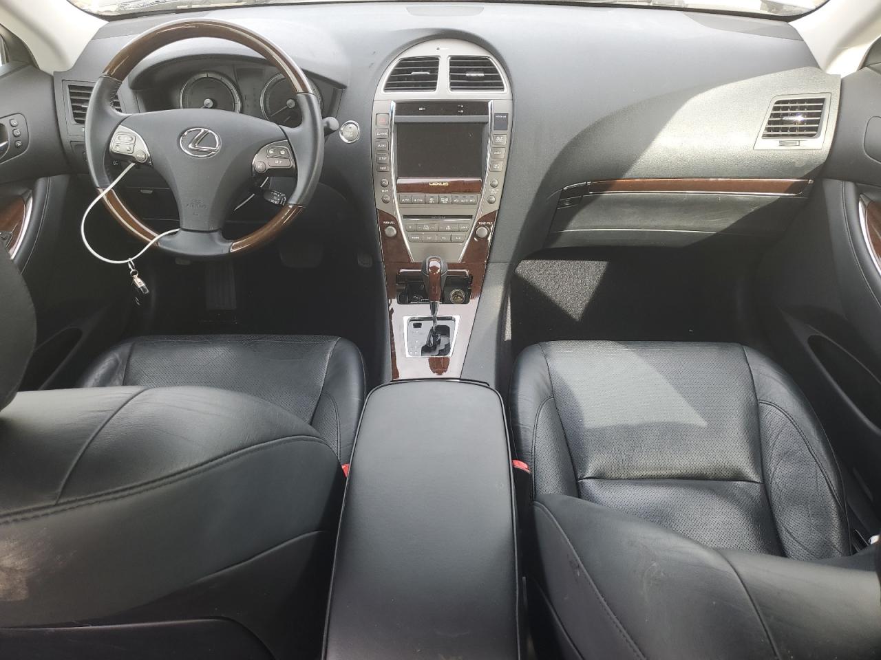 2011 Lexus ES - Image 8