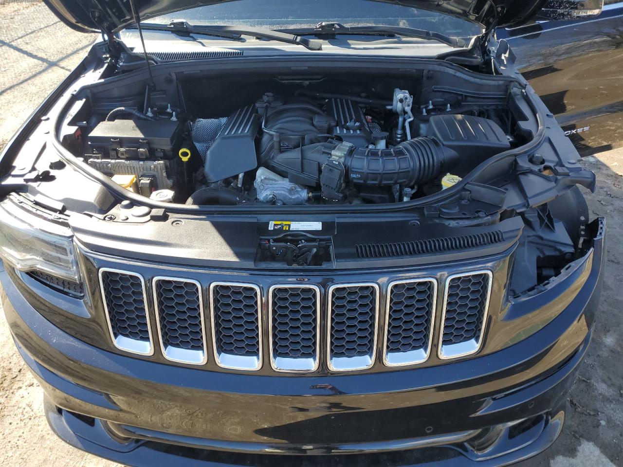 2015 Jeep Grand Cherokee - Image 12