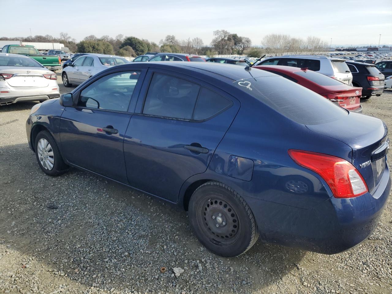 2013 Nissan Versa - Image 2