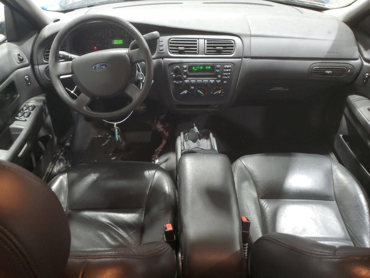 2004 Ford Taurus - Image 8