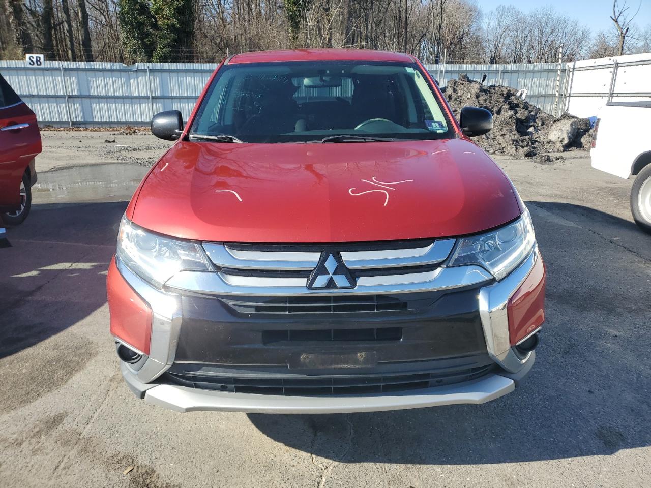 2017 Mitsubishi Outlander - Image 5