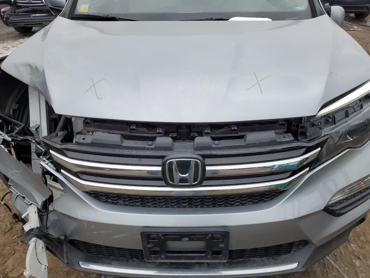 2017 Honda Pilot - Image 12