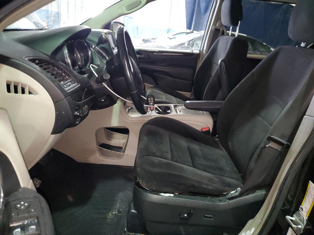 2012 Dodge Caravan - Image 7