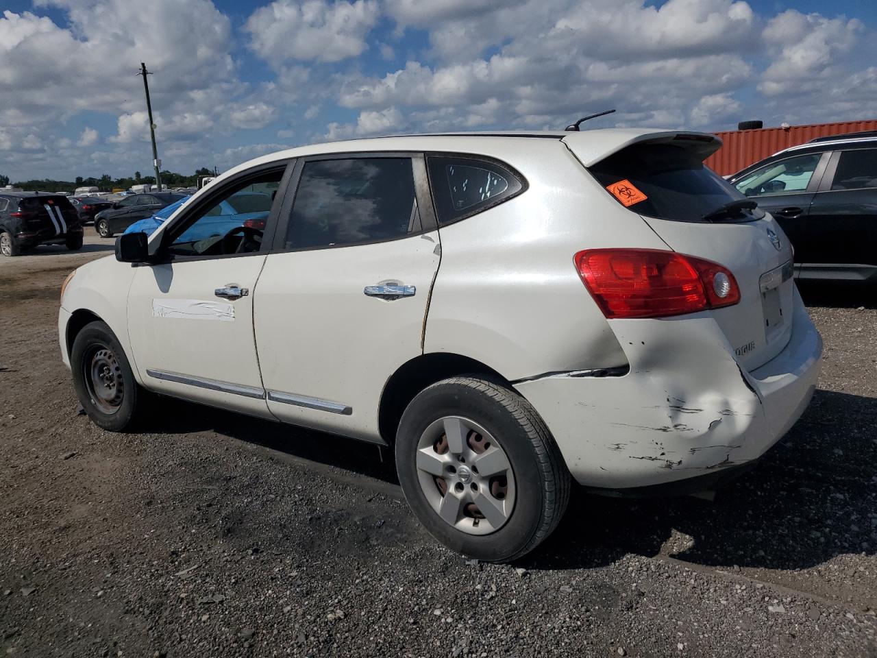 2013 Nissan Rogue - Image 2