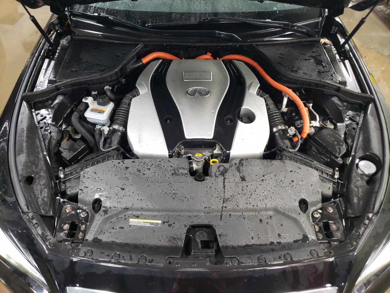 2015 Infiniti Q50 - Image 11