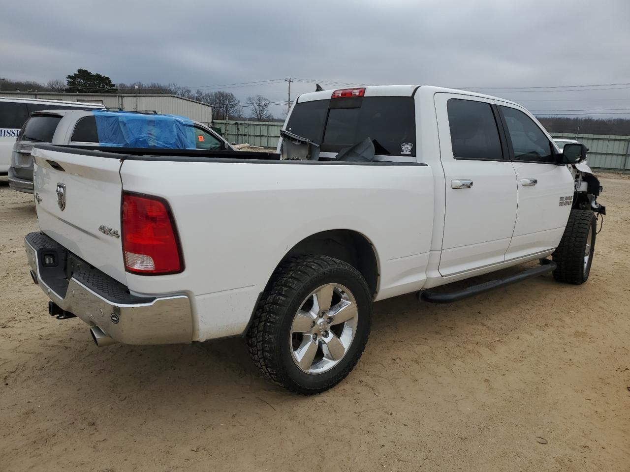 2017 RAM 1500 - Image 3