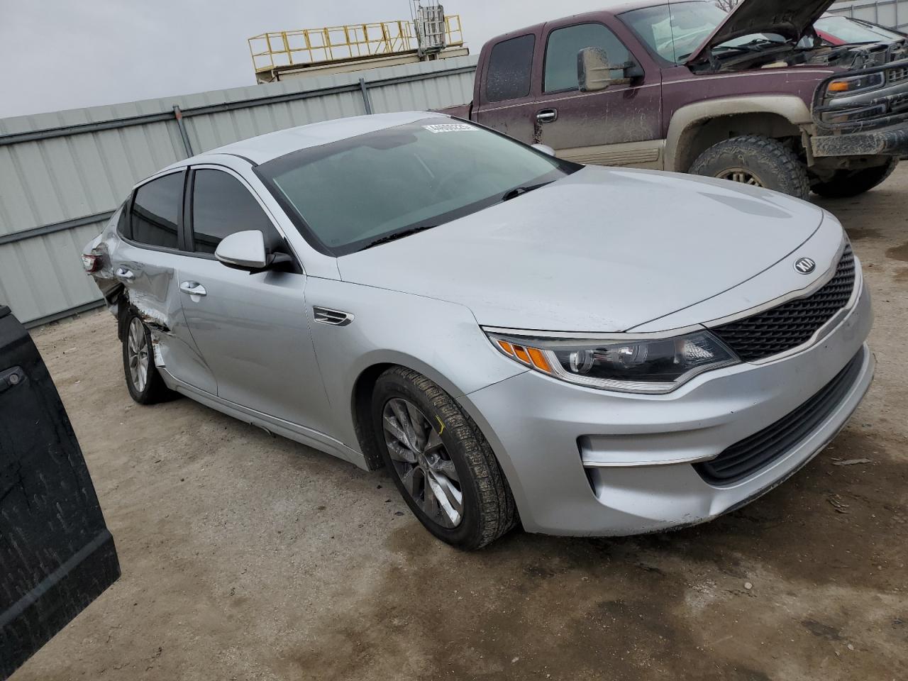 2017 Kia Optima - Image 4