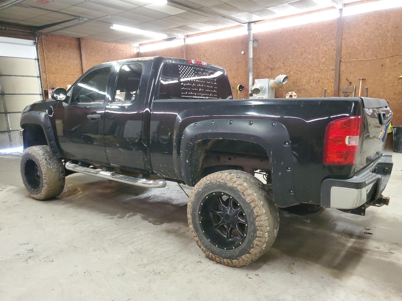 2012 Chevrolet Silverado - Image 2
