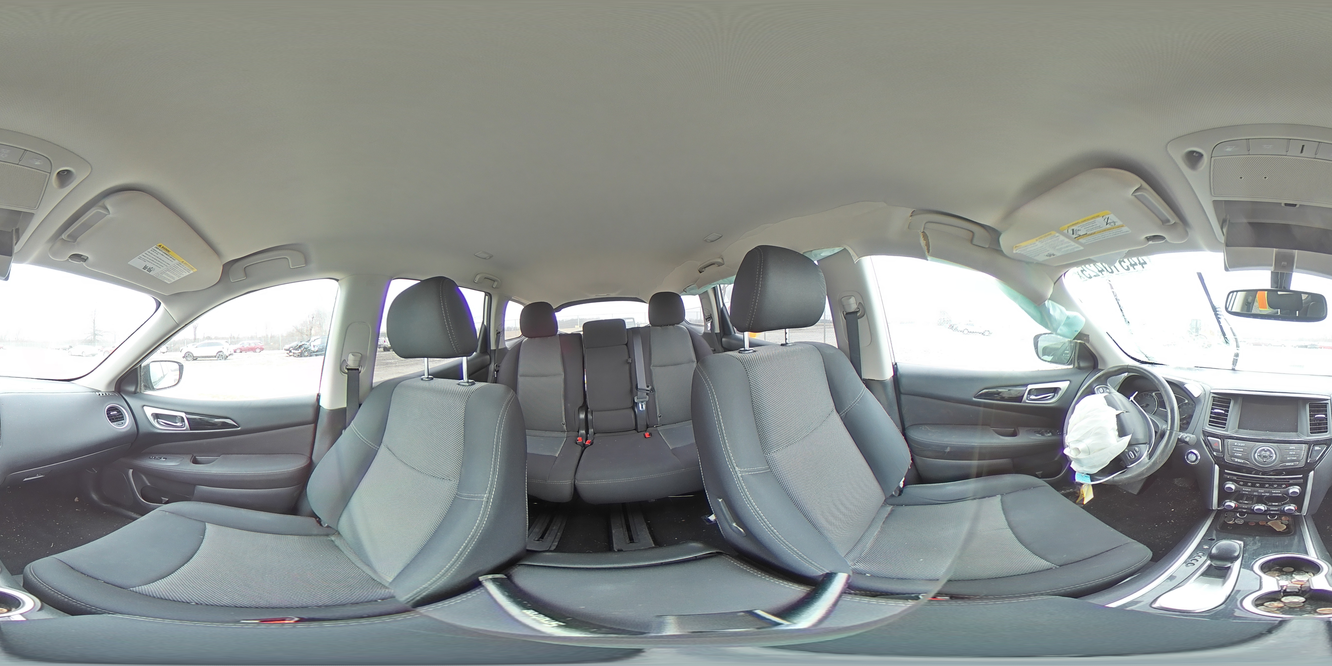 2017 Nissan Pathfinder - Image 13