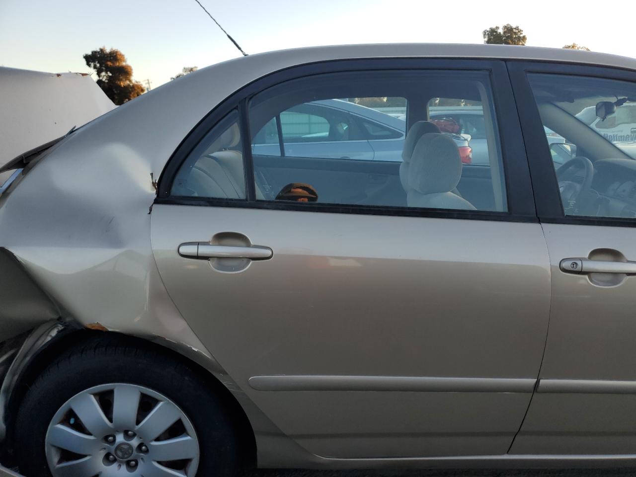 2004 Toyota Corolla - Image 11