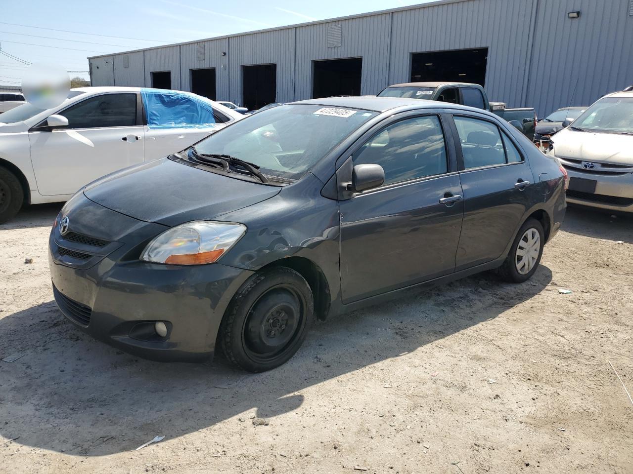 2007 Toyota Yaris - Image 1
