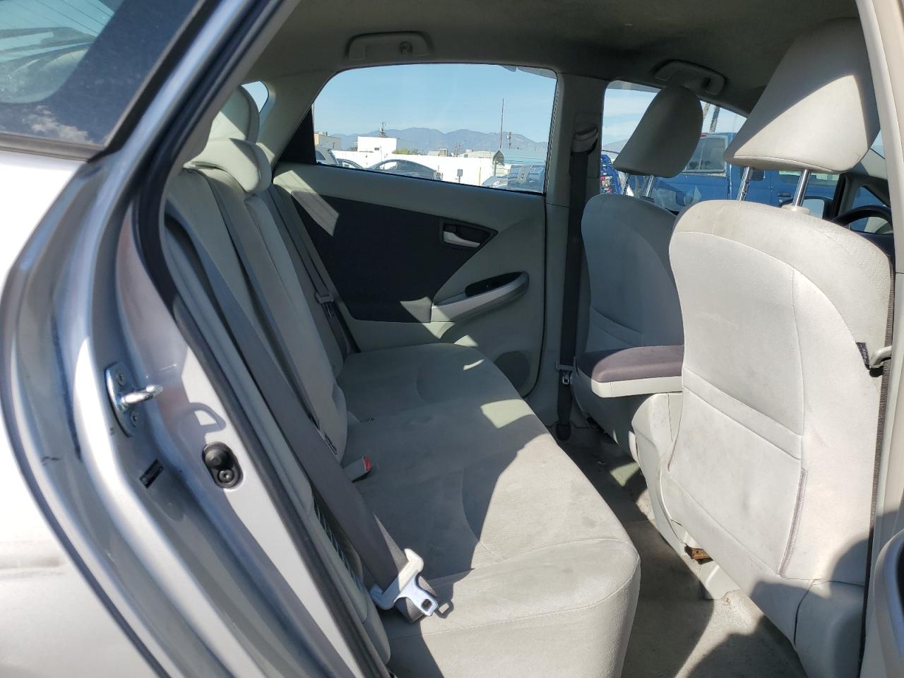 2011 Toyota Prius - Image 10