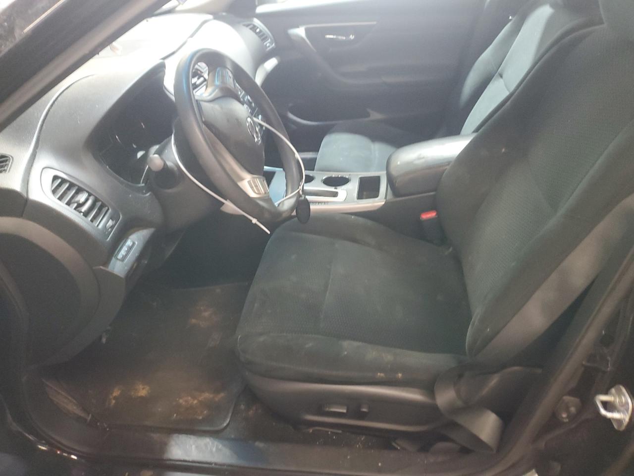 2015 Nissan Altima - Image 7