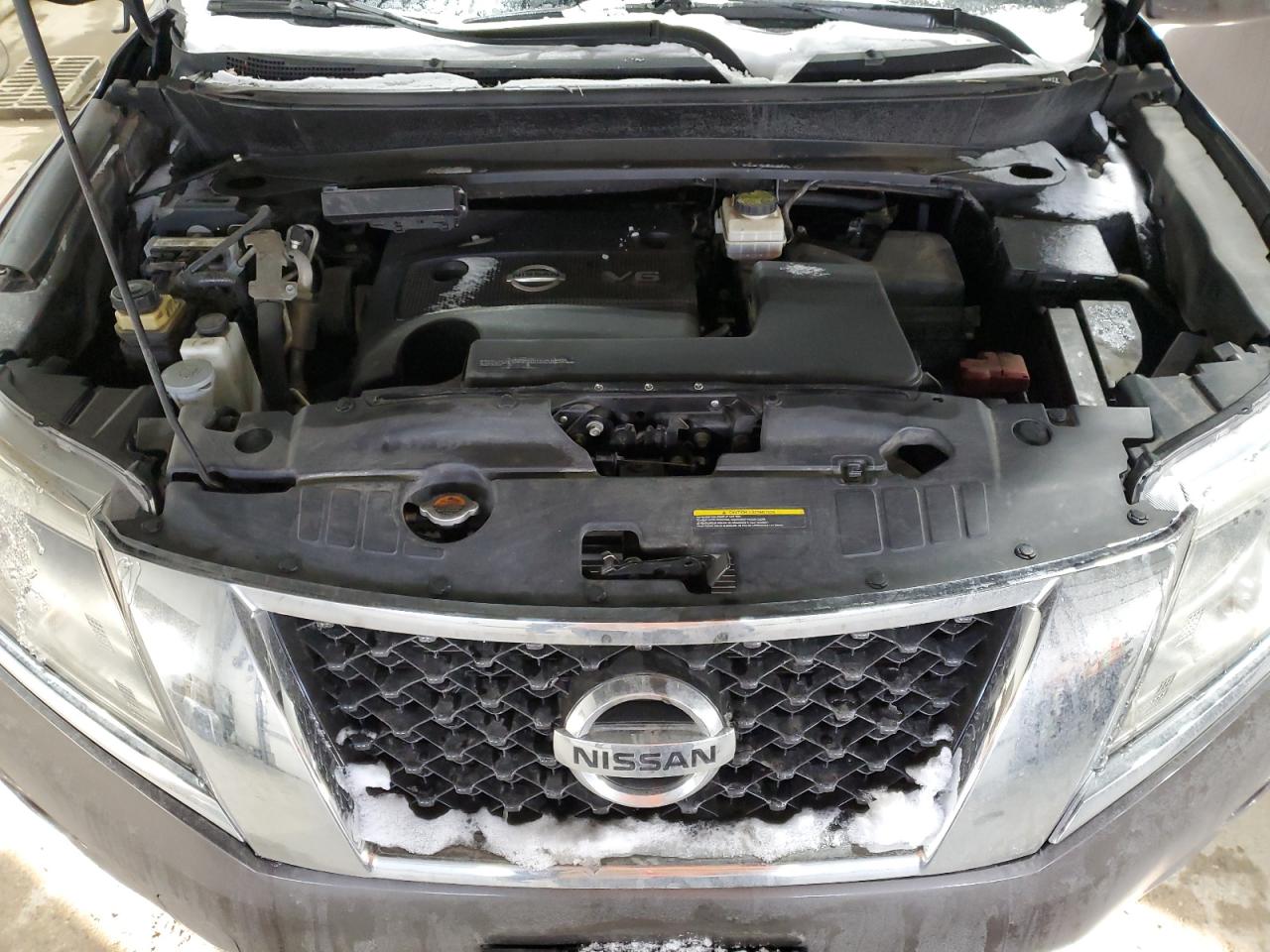 2015 Nissan Pathfinder - Image 13