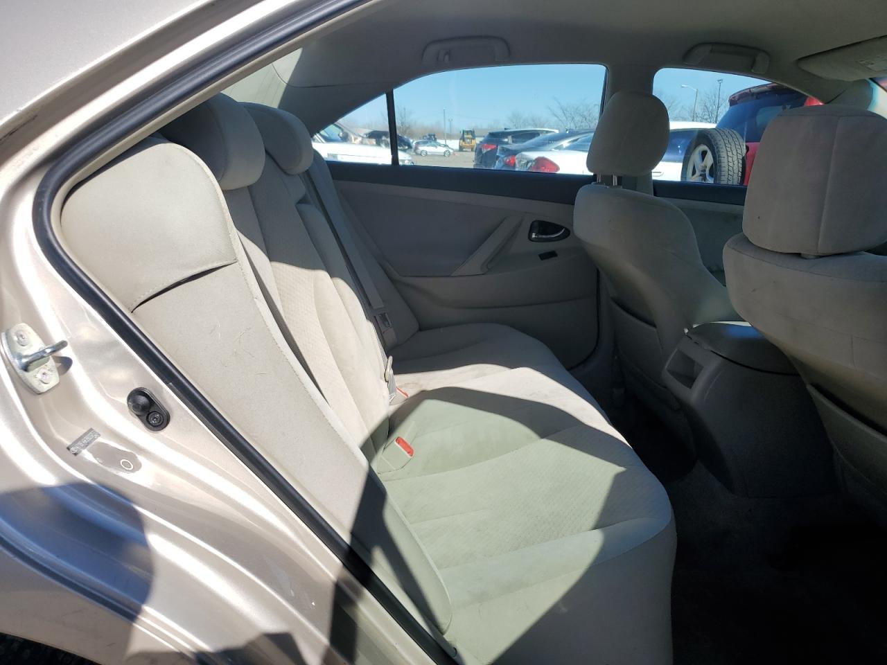 2009 Toyota Camry - Image 10