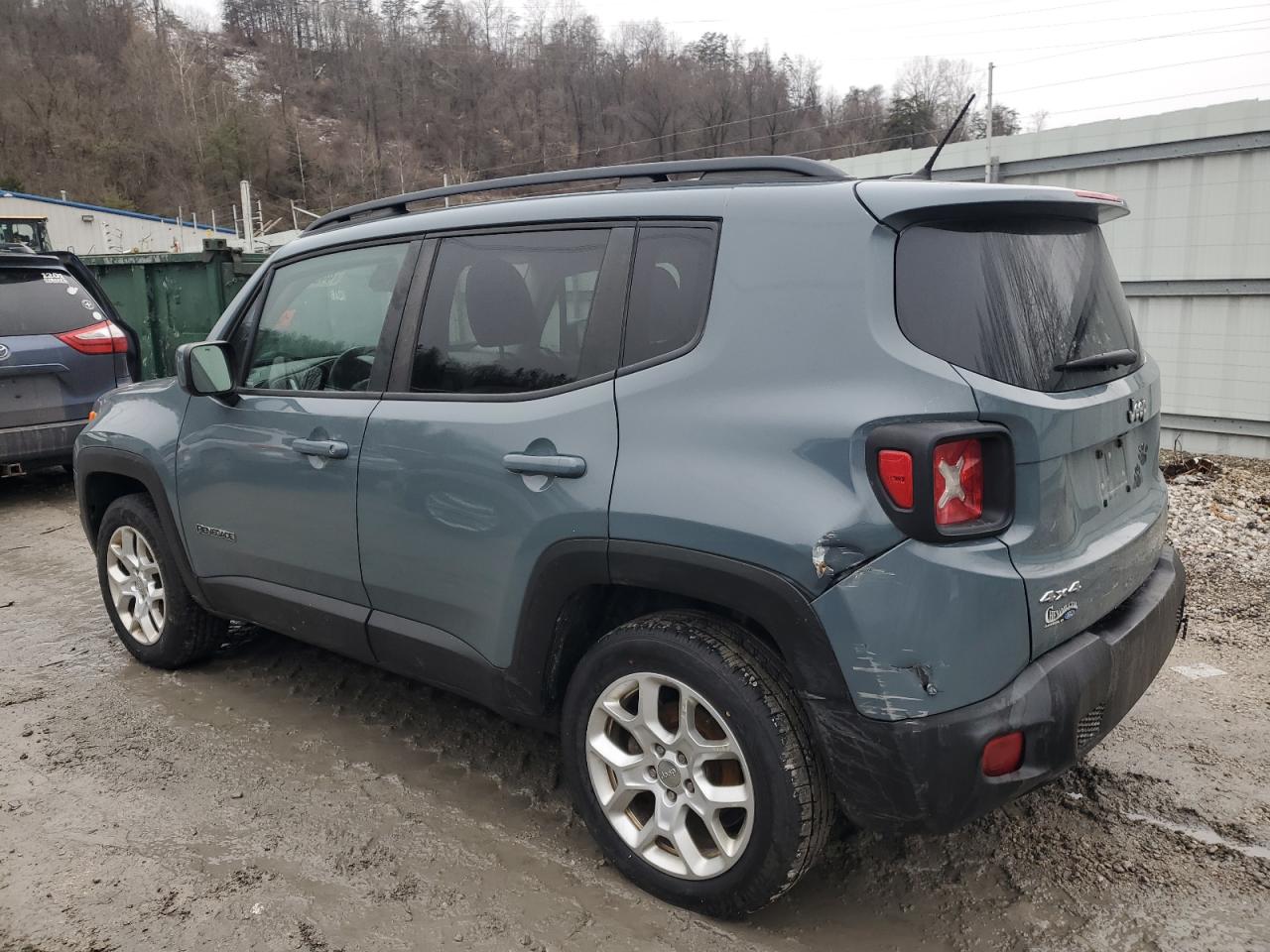 2017 Jeep Renegade - Image 2