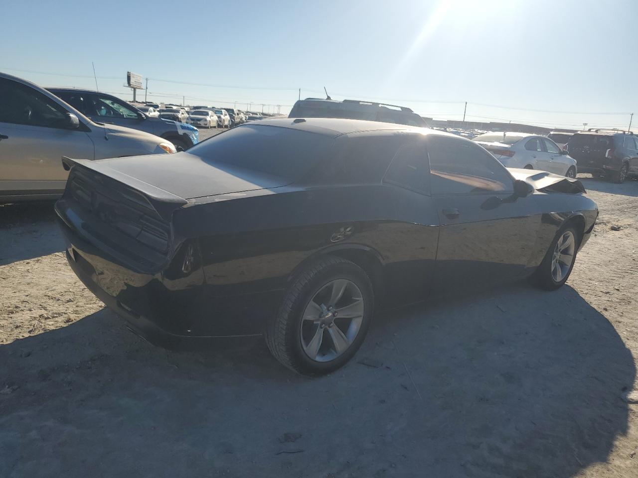2015 Dodge Challenger - Image 3