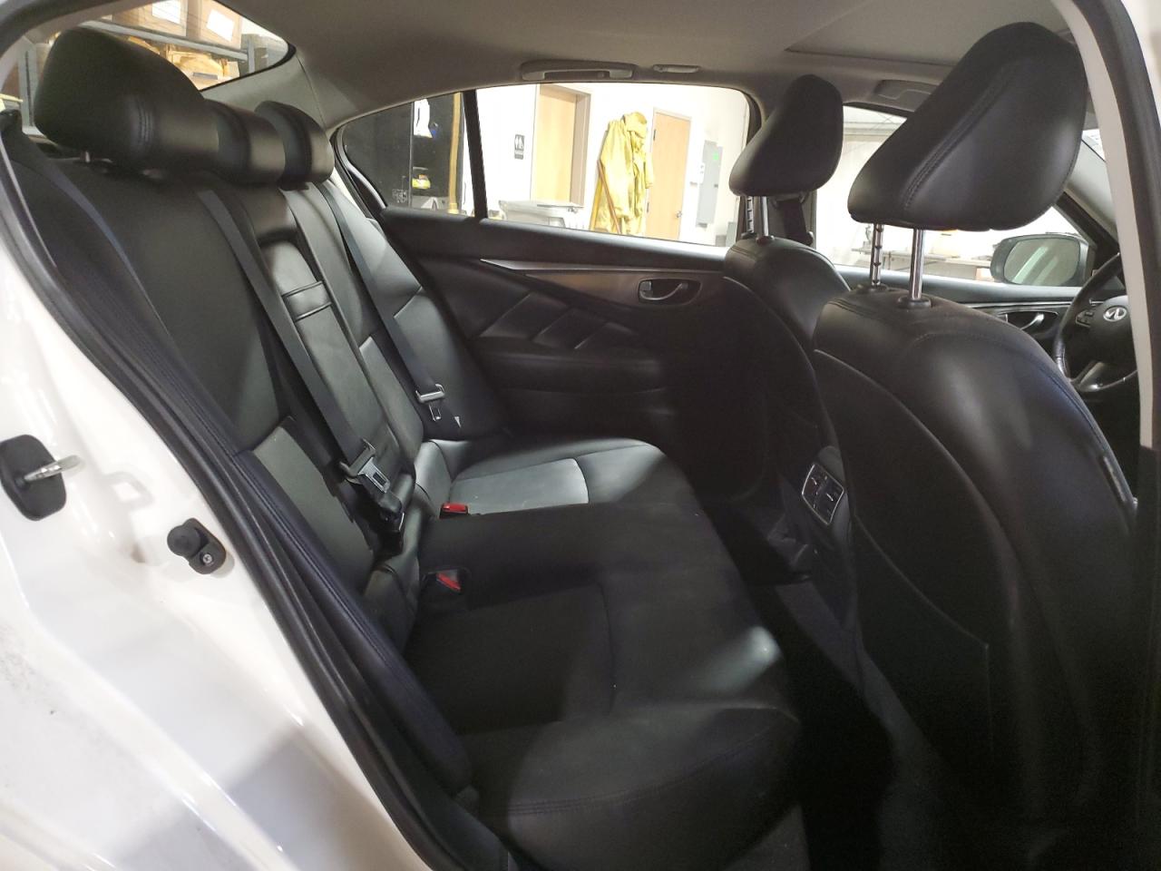 2017 Infiniti Q50 - Image 10