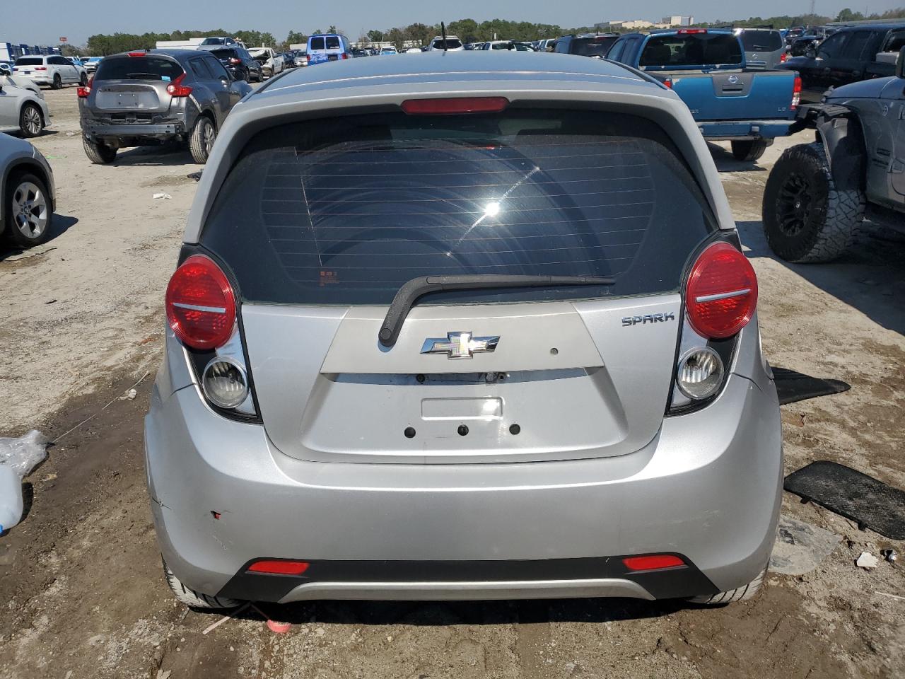 2014 Chevrolet Spark - Image 6
