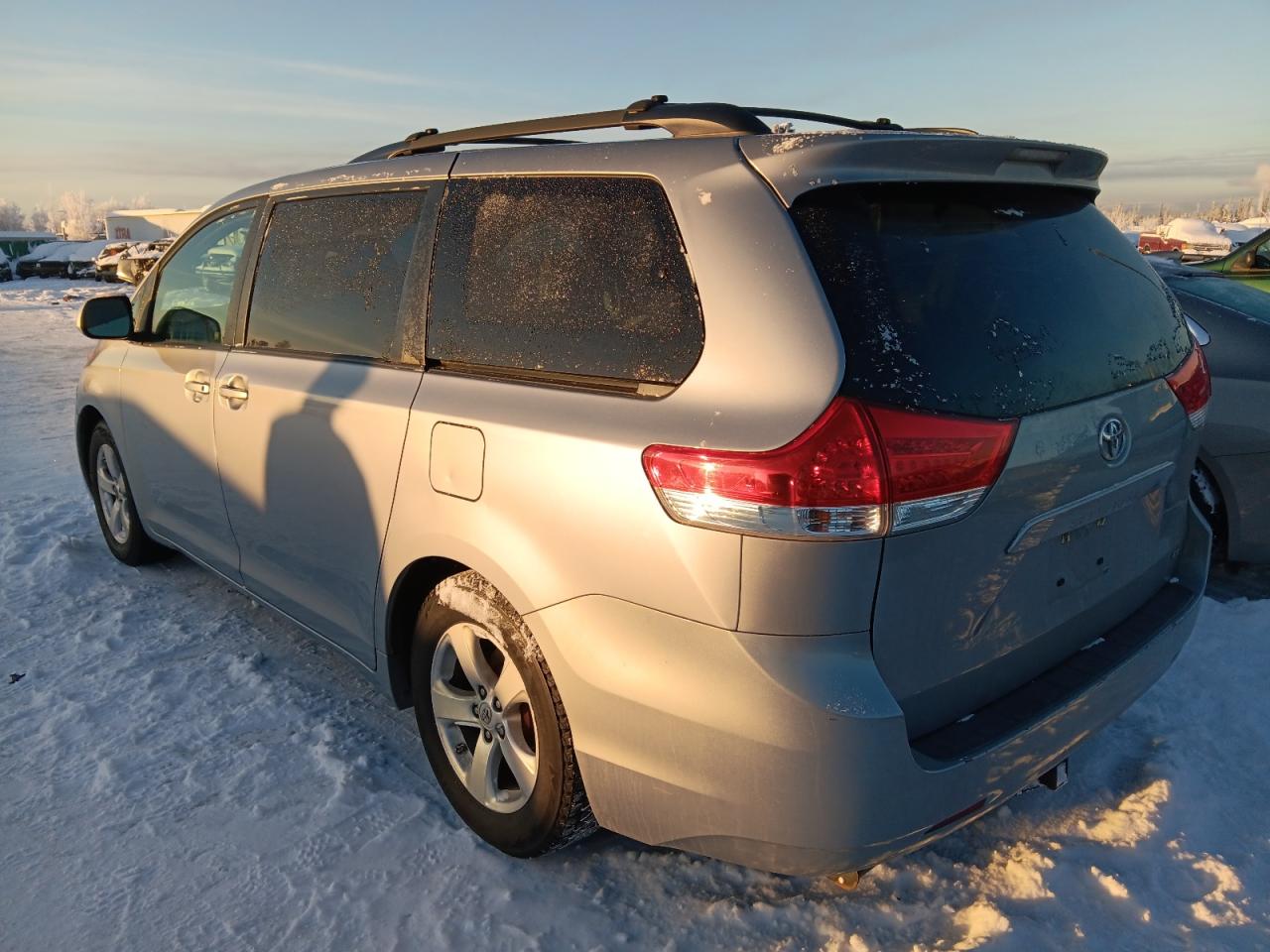 2011 Toyota Sienna - Image 2