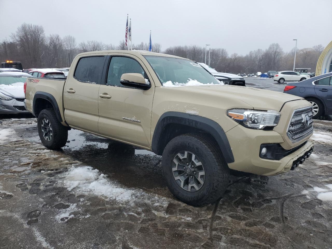 2016 Toyota Tacoma - Image 4