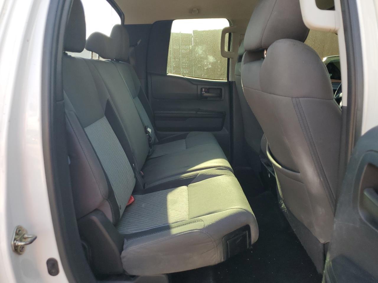 2017 Toyota Tundra - Image 10