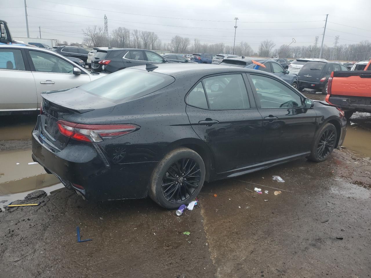 2021 Toyota Camry - Image 3
